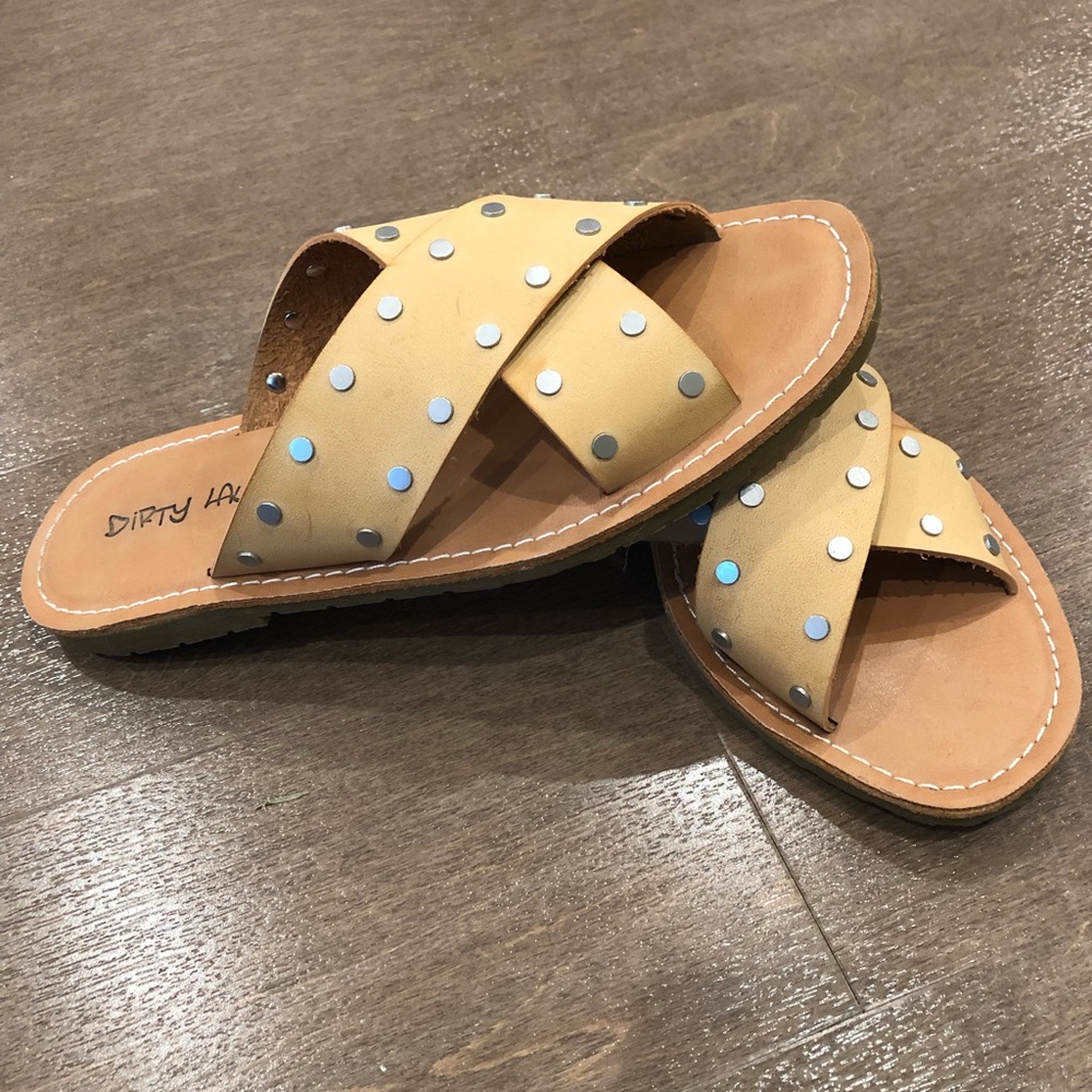 7.5 Camel Sandals